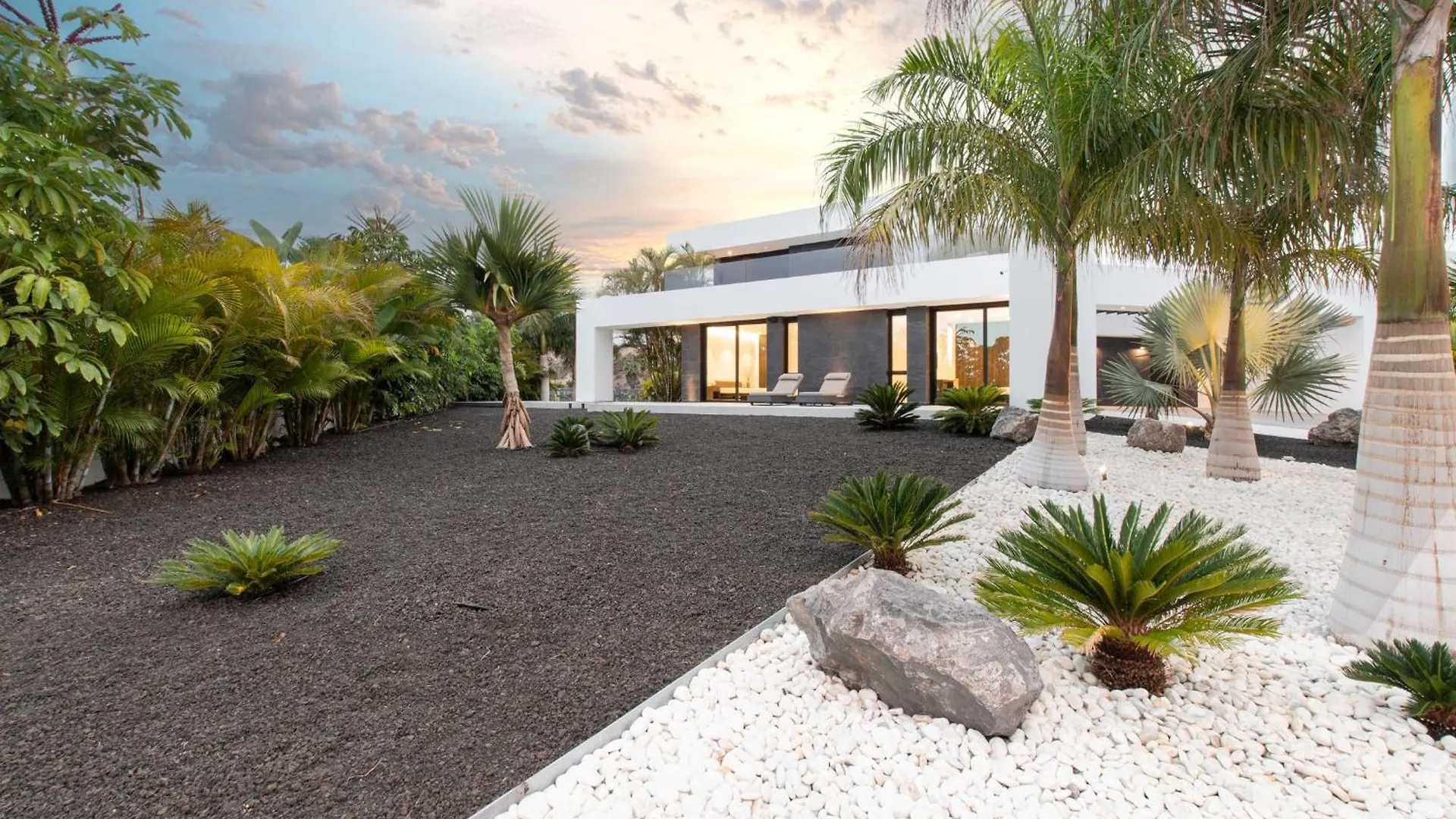 Suncanarias Villa Macaronesia Costa Adeje